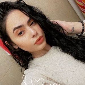 Meet your Posher, Daniela